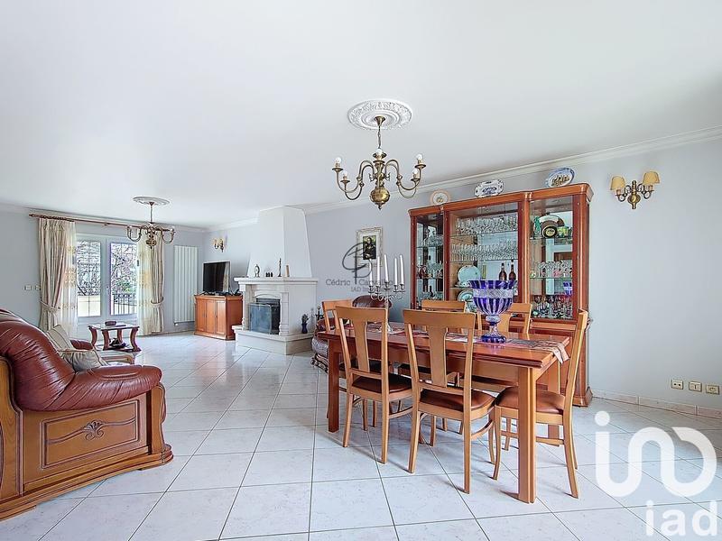 Maison - 161 m² - 6 pièces