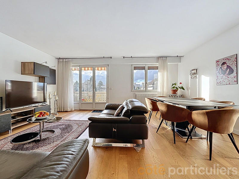 Appartement - 93 m² - 4 pièces