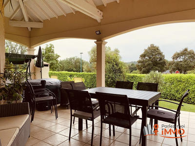 Villa - 155 m² - 6 pièces