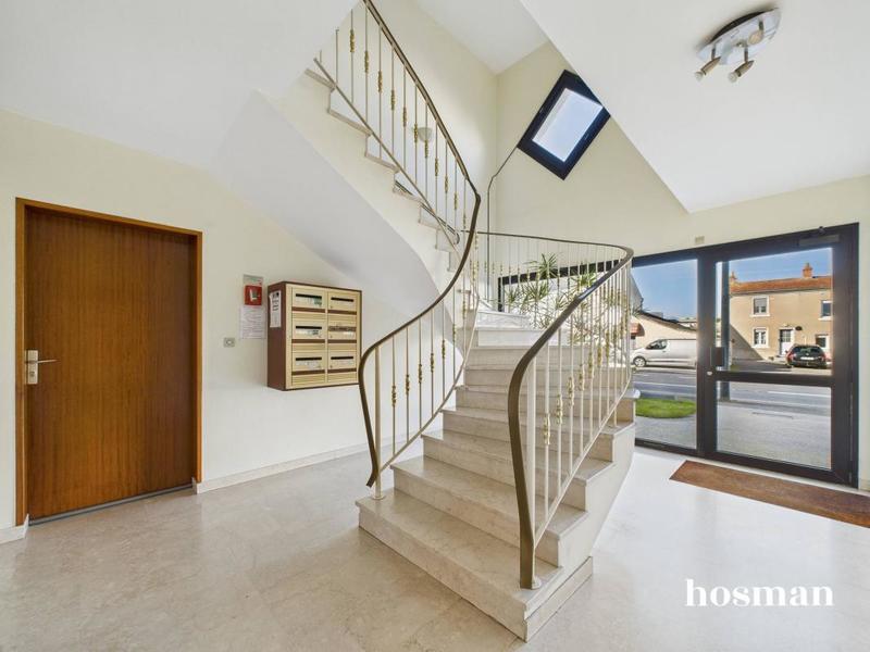 Appartement - 93 m² - 4 pièces