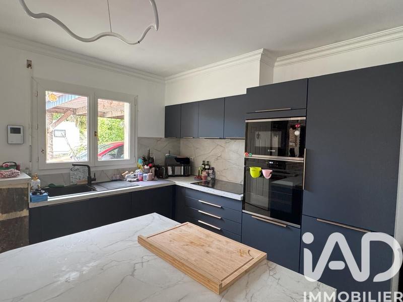 Maison - 170 m² - 7 pièces