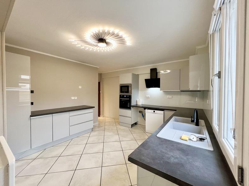 Maison - 105 m² - 7 pièces