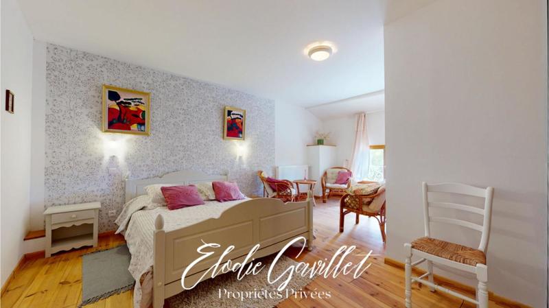 Demeure - 462 m² - 21 pièces