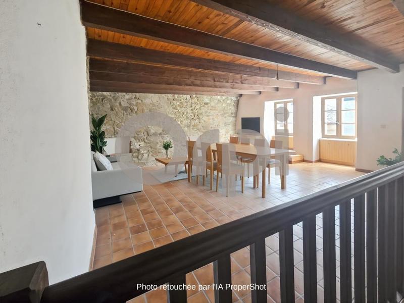 Maison - 152 m² - 3 pièces