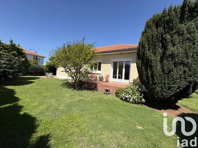 Maison - 104 m² - 4 pièces