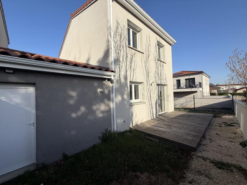 Maison - 85 m² - 4 pièces