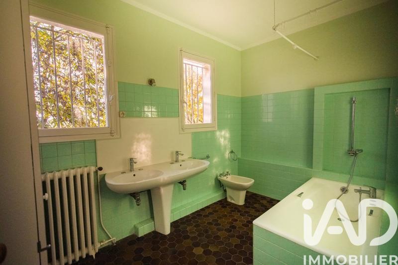 Maison - 251 m² - 10 pièces