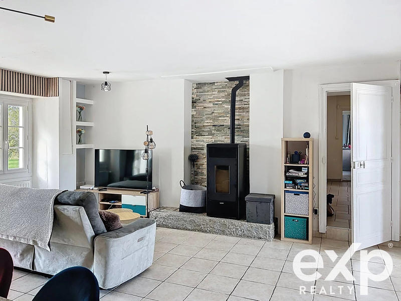 Maison - 209 m² - 9 pièces