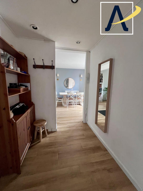 Appartement - 90 m² - 5 pièces