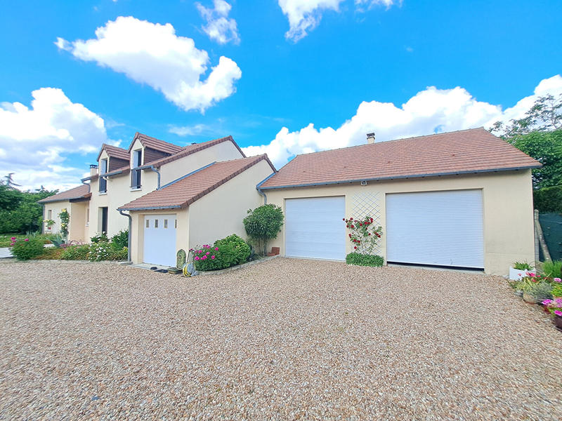 Maison - 143 m² - 7 pièces