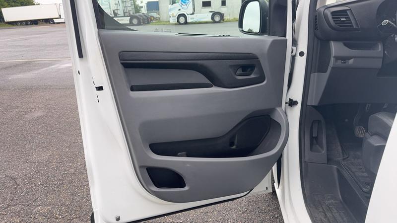 Peugeot Expert Vu 2.0 BlueHDi 120 Premium