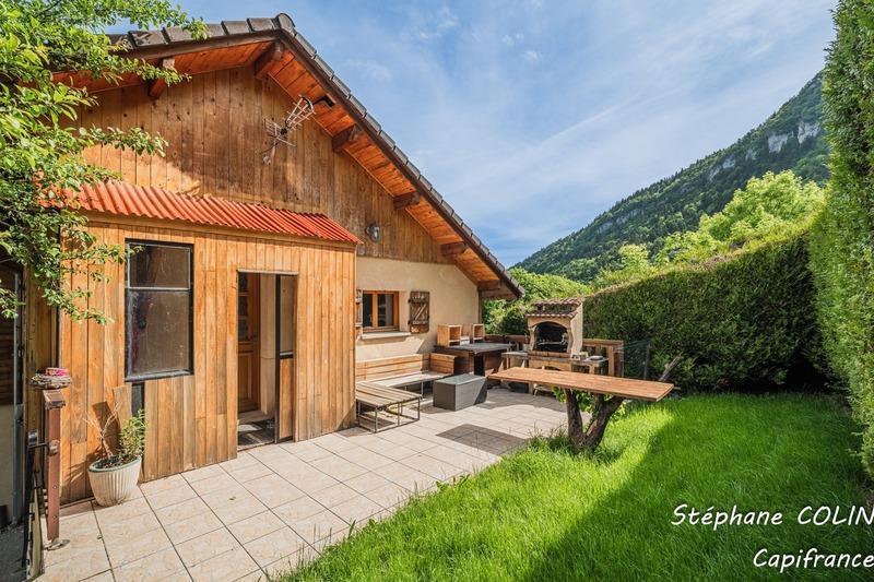 Maison - 183 m² - 8 pièces