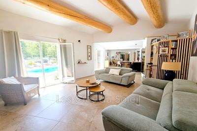 Villa - 160 m² - 5 pièces