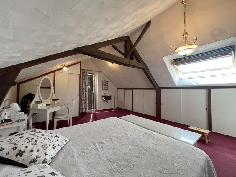 Maison en pierre - 195 m² - 8 pièces