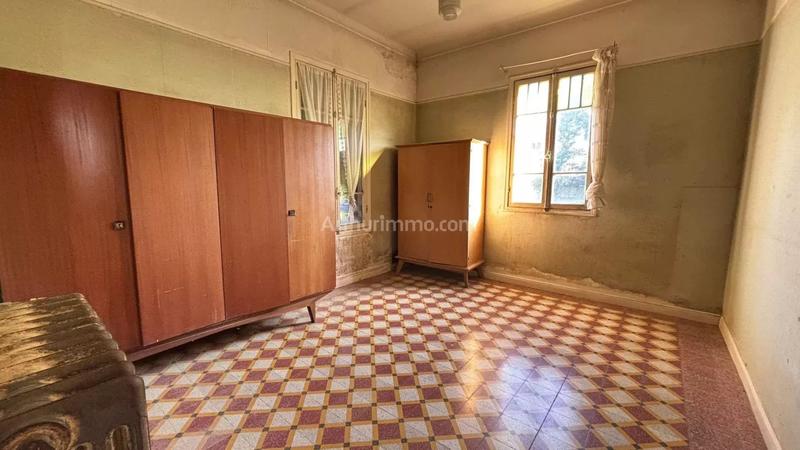 Maison - 212 m² - 7 pièces