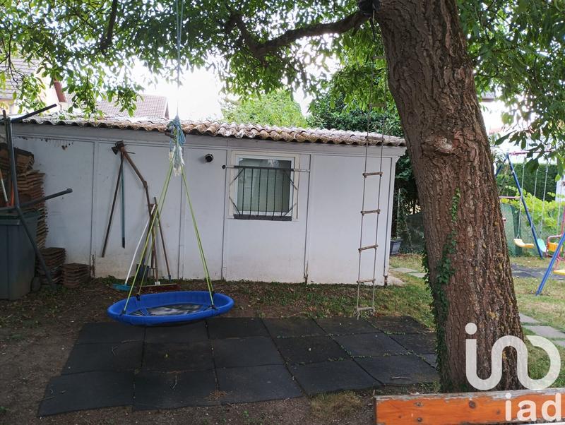 Maison - 230 m² - 12 pièces