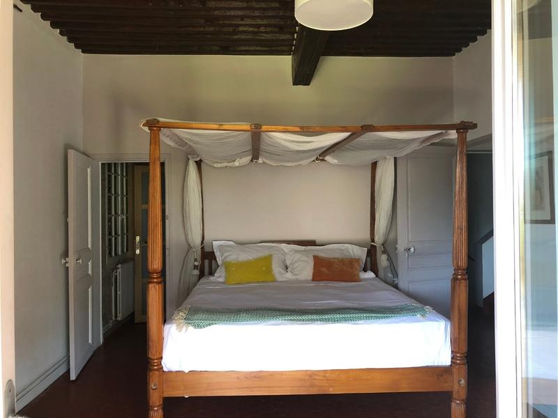 Bastide - 700 m² - 12 pièces