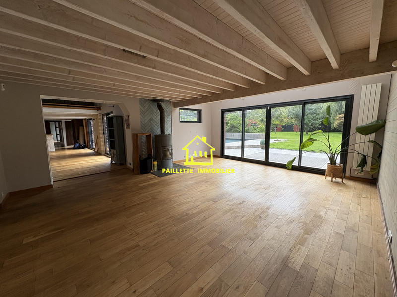 Maison ancienne - 207 m² - 5 pièces