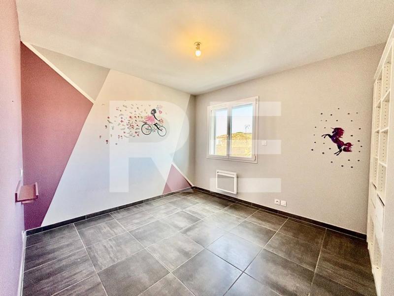 Maison traditionnelle - 91 m² - 4 pièces