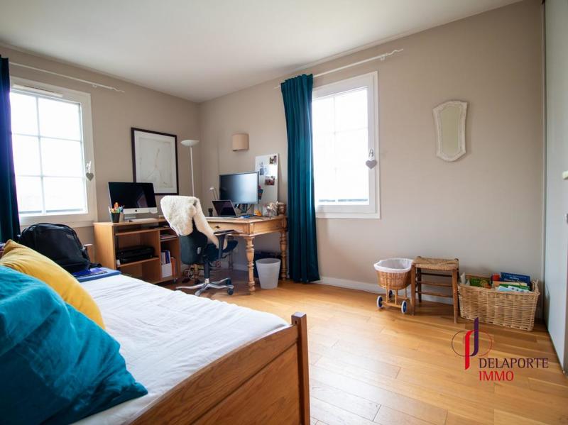 Maison - 187 m² - 8 pièces