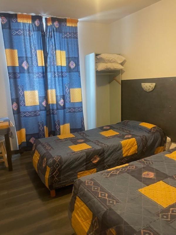 Fonds de commerce - 1 400 m²