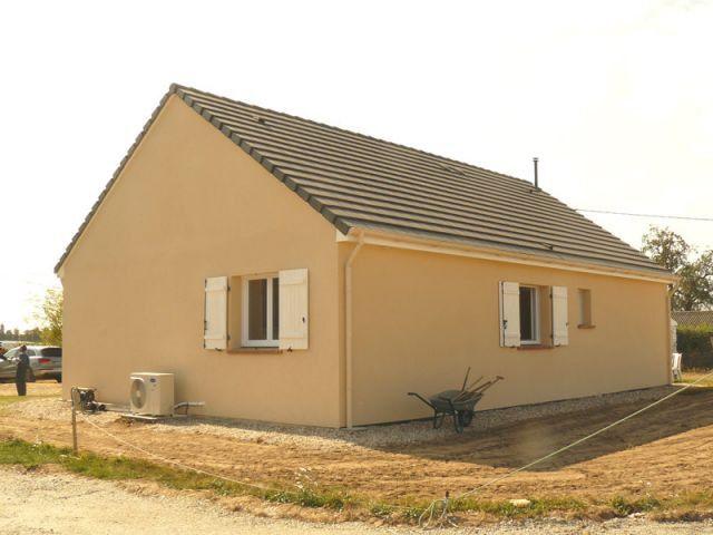 Maison - 80 m² - 4 pièces