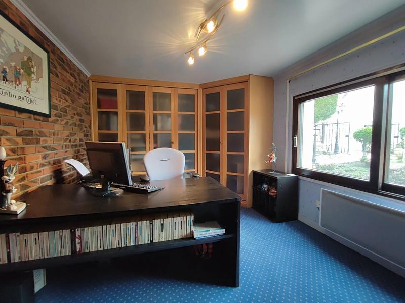 Maison - 200 m² - 10 pièces