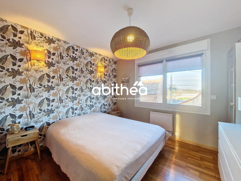 Maison - 98 m² - 4 pièces