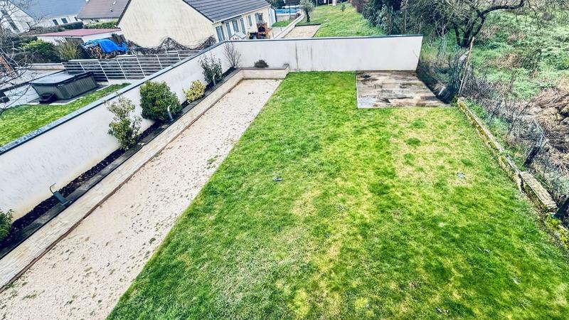 Maison - 180 m² - 5 pièces