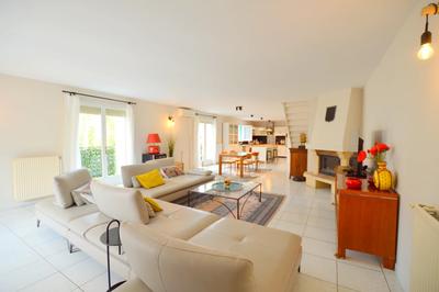 Maison - 160 m² - 4 pièces