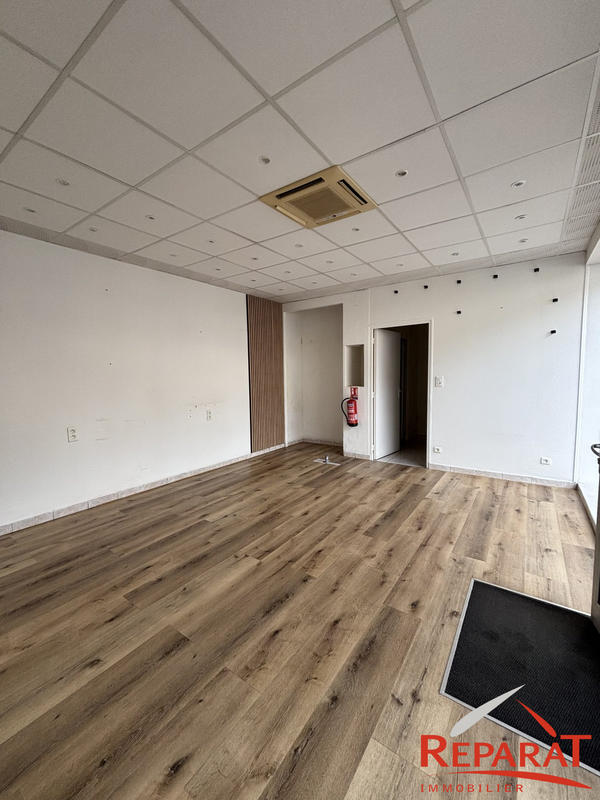 Local commercial - 34 m² - 2 pièces