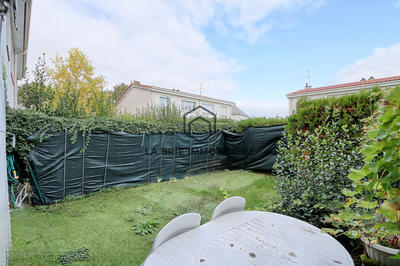 Maison - 92 m² - 5 pièces