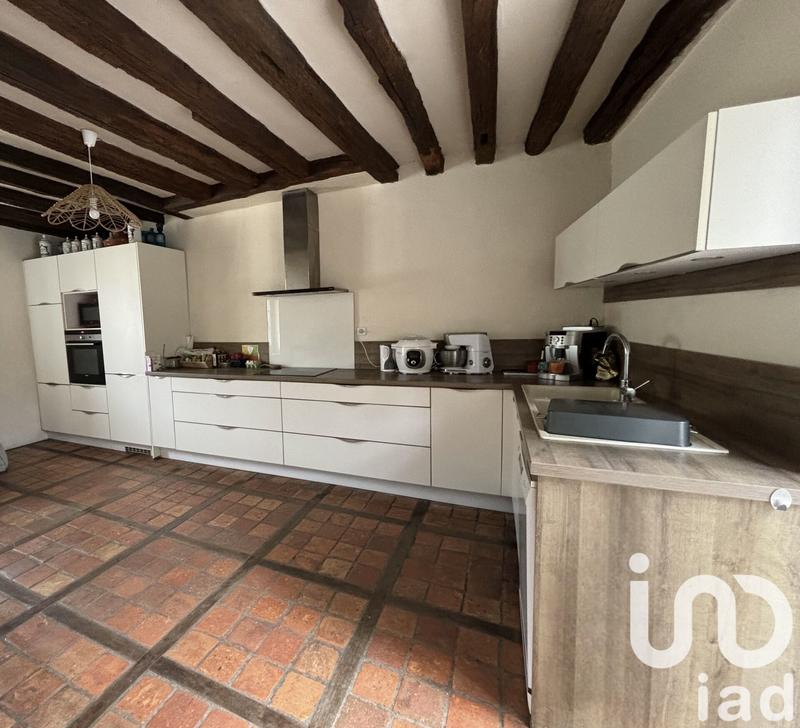 Maison - 242 m² - 5 pièces