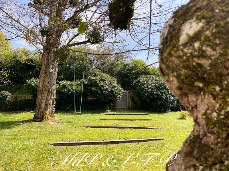 Maison - 262 m² - 7 pièces