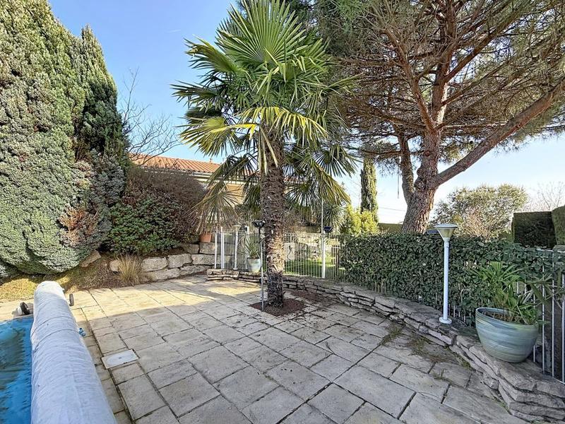 Villa - 310 m² - 5 pièces