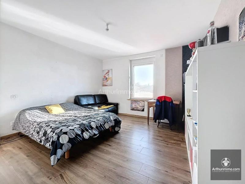 Maison - 205 m² - 6 pièces