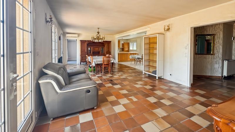 Maison - 184 m² - 6 pièces