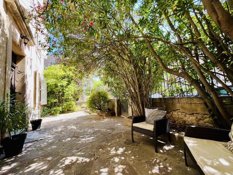 Maison de maîtres - 430 m² - 10 pièces