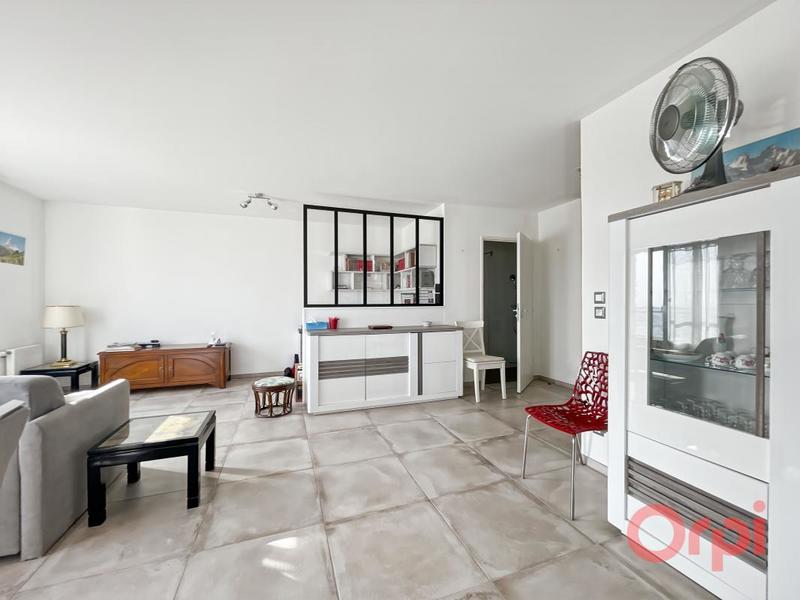 Appartement - 90 m² - 3 pièces