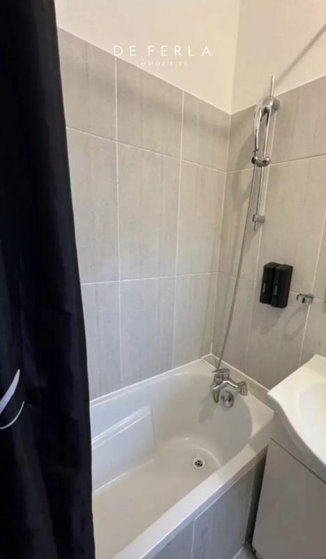 Immeuble - 235 m² - 16 pièces