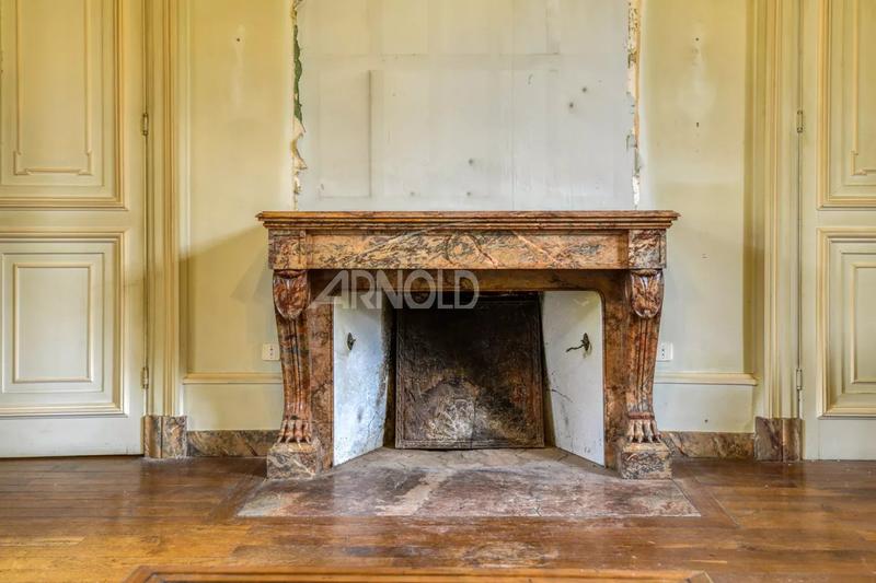 Maison - 463 m² - 15 pièces