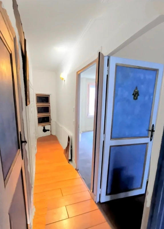 Maison - 229 m² - 8 pièces