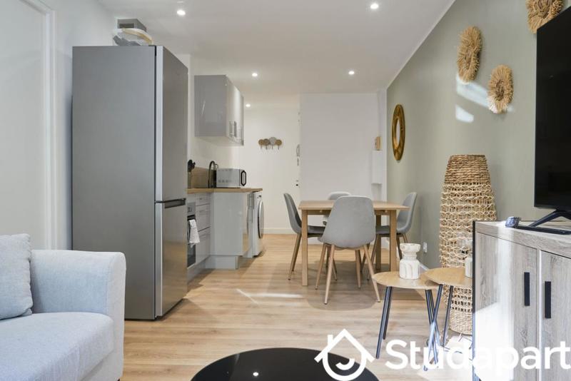 Chambre - 13 m² - 1 pièce