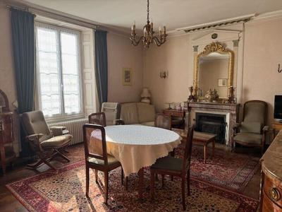 Maison - 187 m² - 6 pièces