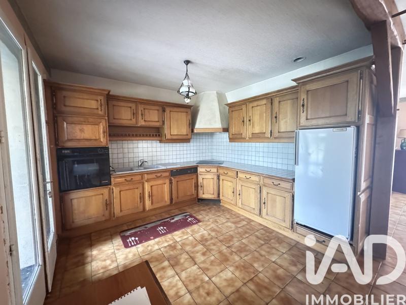 Maison - 141 m² - 7 pièces