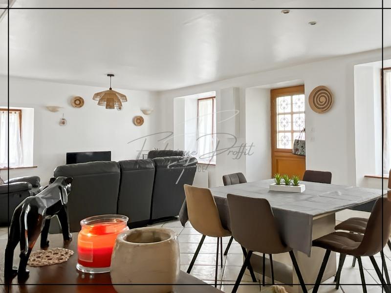 Maison - 118 m² - 5 pièces