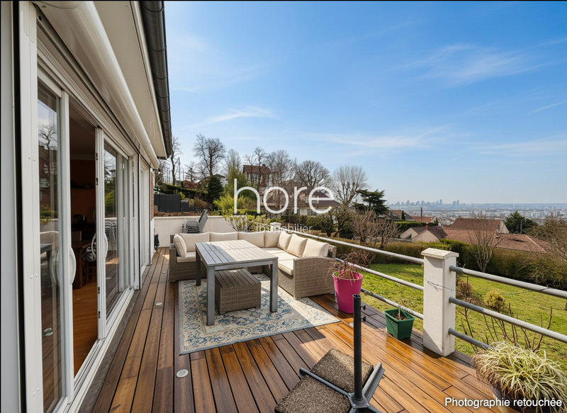 Maison - 178 m² - 9 pièces