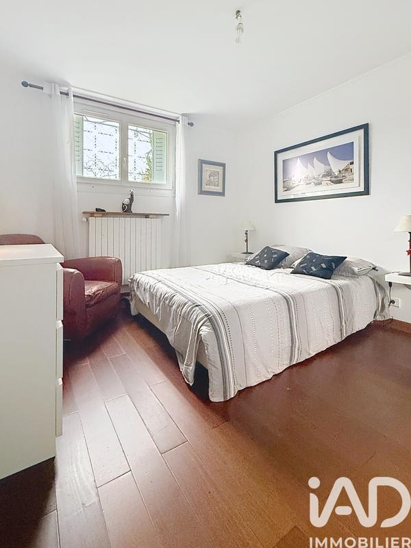 Maison - 161 m² - 8 pièces