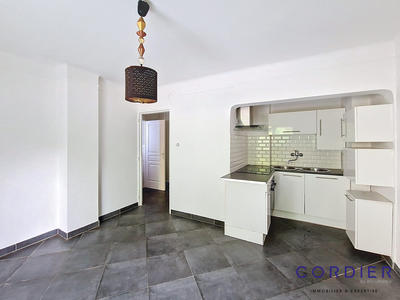 Appartement - 35 m² - 2 pièces