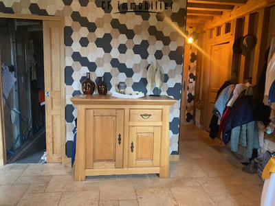 Maison - 215 m² - 6 pièces